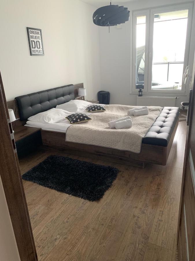 Apartament Skyscrapper Z Widokiem Na Panorame Warszawy Varšava Exteriér fotografie