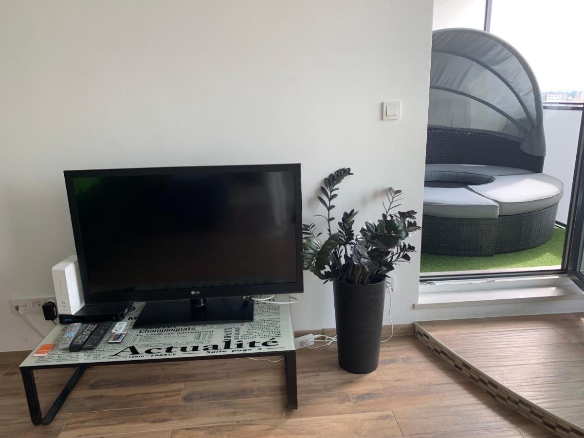 Apartament Skyscrapper Z Widokiem Na Panorame Warszawy Varšava Exteriér fotografie